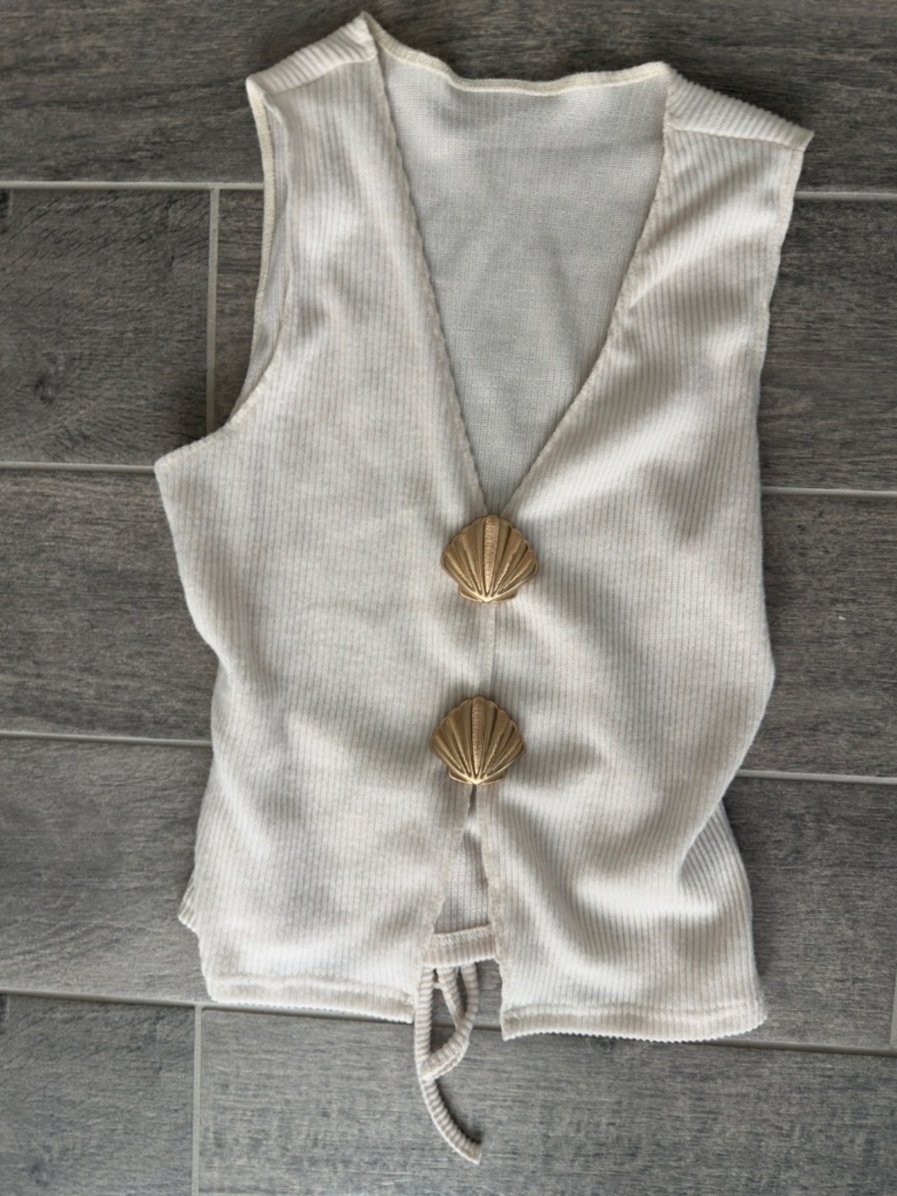 Sea Shell Sweater - Picture 3 of 5